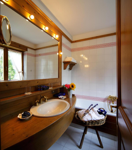 Bathroom 4, Boutique Hotel Villa Blu Cortina, Belluno