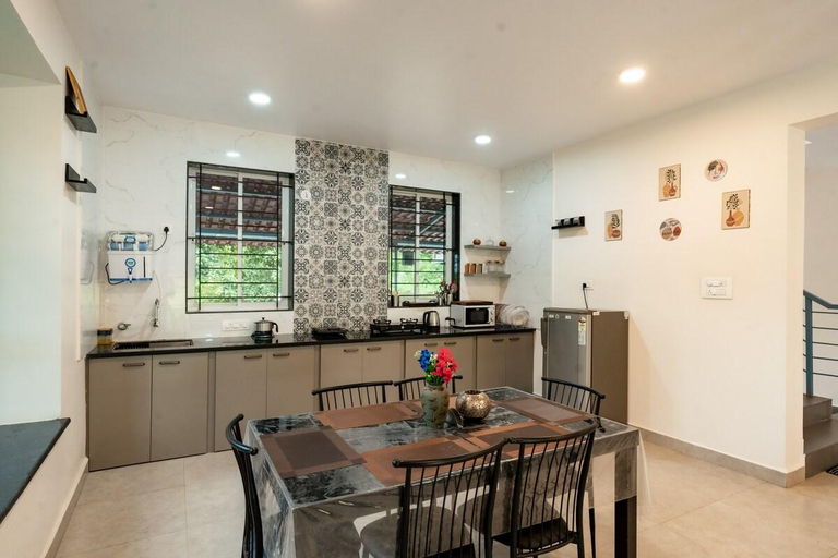 Others 5, A spacious 4bhk villa with a pool, North Goa