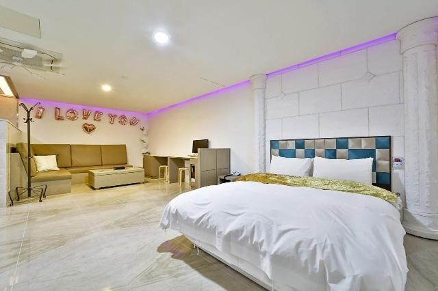 Bedroom 2, Paju Sinoan, Paju