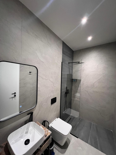 Bathroom 3, Takas Boutique, Vlorës