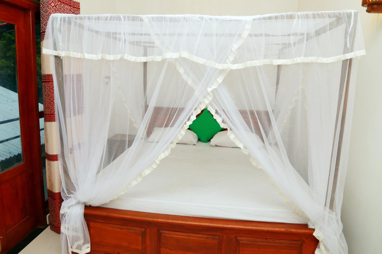 Bedroom 2, Nelum Riverside Villa, Habaraduwa