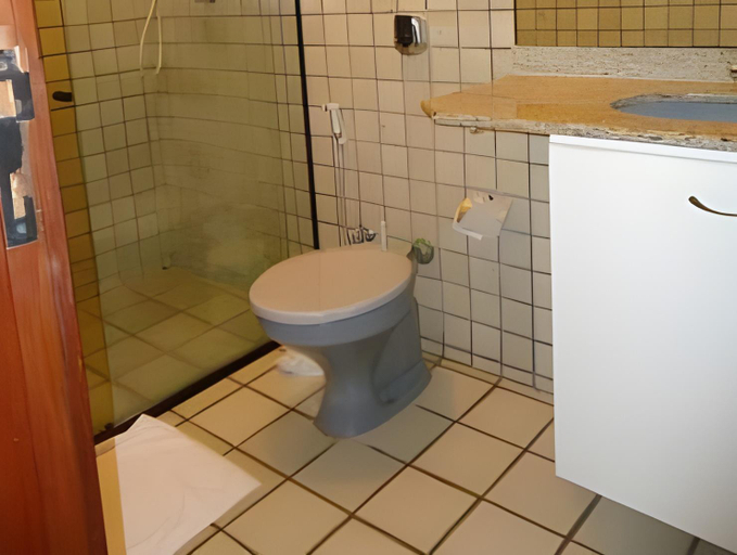 Bathroom 3, Castelo Beach Hotel, Natal