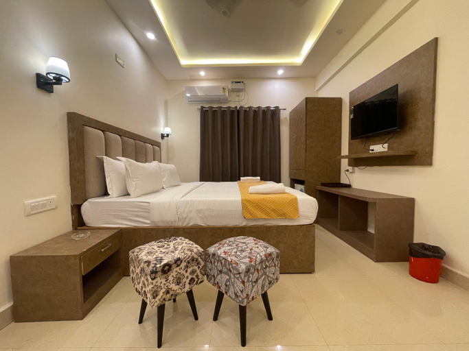 Bedroom 2, Yellow Sky, North Goa