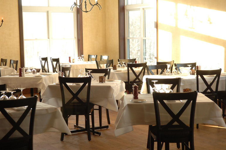 Food & Drinks 3, Cap Tremblant Mountain Resort, Les Laurentides