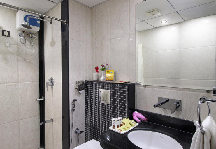 Bathroom 4, Trulyy Rudransh Inn, Jodhpur
