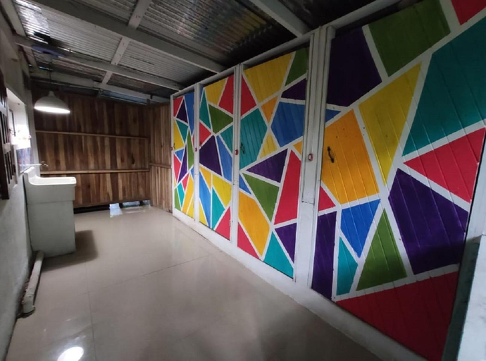 Bathroom 3, Madre Selva Hostel, Talamanca