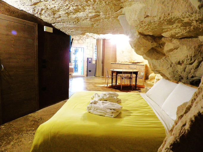 Others 3, Chez Les Grottes, Vicenza