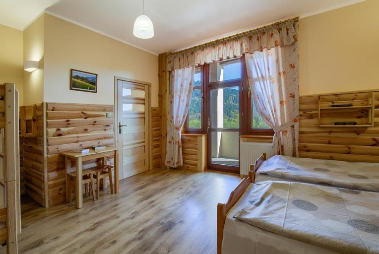 Others 4, Schronisko PTTK Trzy Korony, Nowy Targ