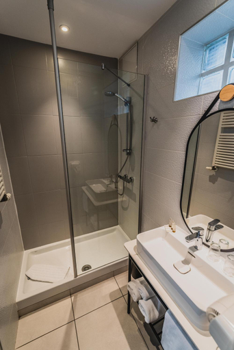 Bathroom 3, Hotel Edmond W. Lyon La Part-Dieu, Rhône