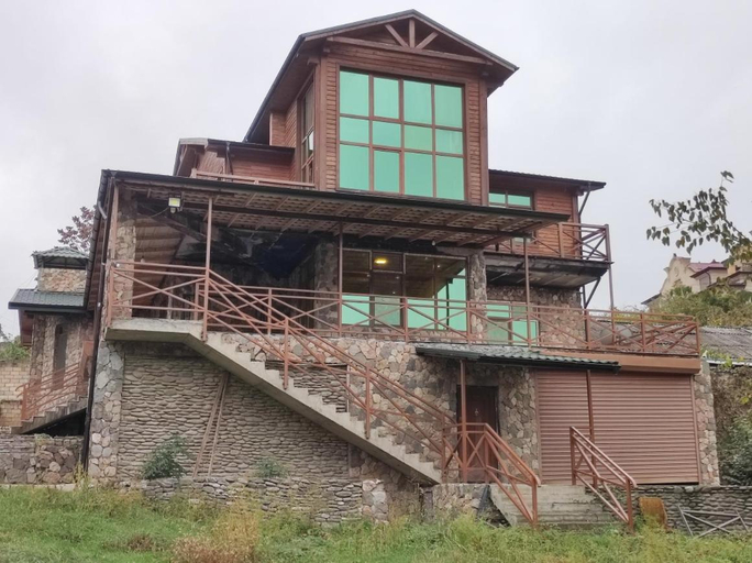3, The River View Villa, Quba