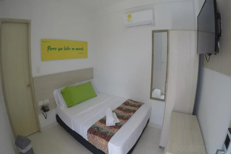 Bedroom 2, Hotel Calarca Club, Montería