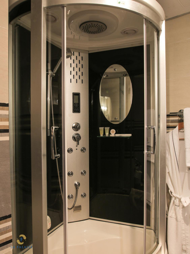 Bathroom 5, Hôtel Résidence la Falaise, Wouri