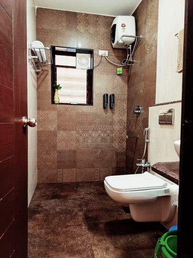 Bathroom 2, Goan Hideaway Uno - 1BHK with Pool, North Goa