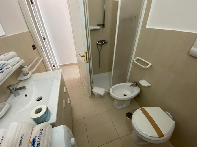 Bathroom 3, Apartments Punta Grossa, Lecce