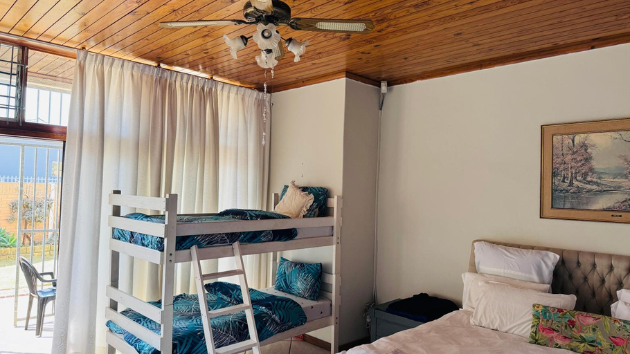 Others 2, Leisure Lodges Family Room Parow, City of Cape Town