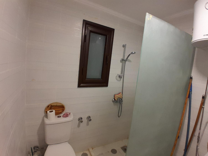 Bathroom 4, Turtles beach resort hourghada studio view sea view pool private beach jacuzzi security air-conditio, Al-Ghurdaqah