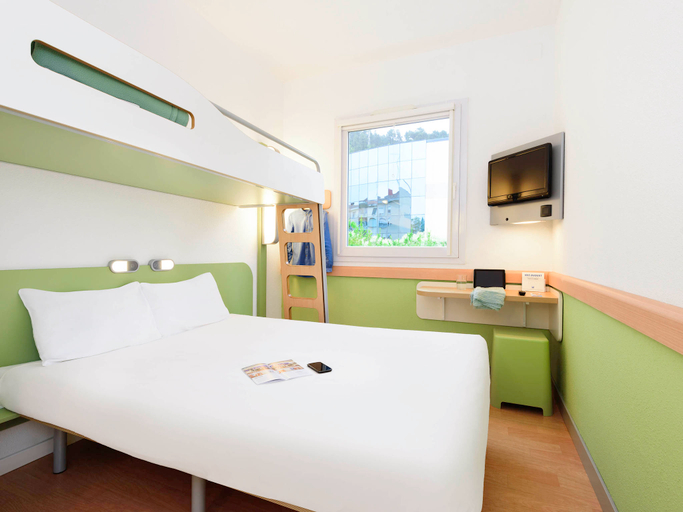 Bedroom 4, ibis budget Bilbao Arrigorriaga, Vizcaya