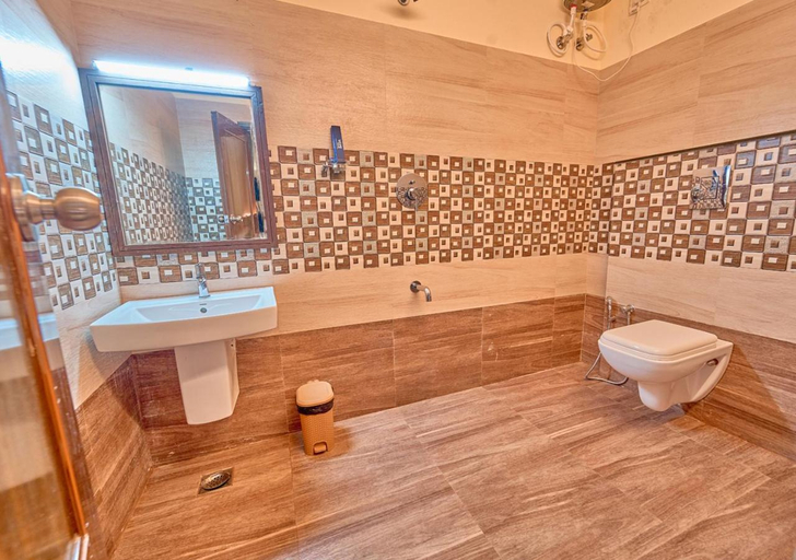 Bathroom 4, Ushasree Wayanad Premium Pool Resort by VOYE HOMES, Wayanad