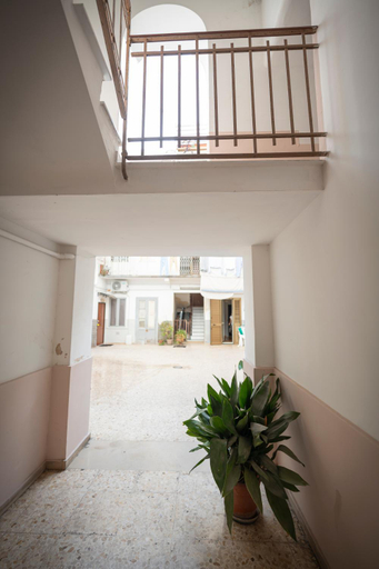 Others 3, the Lighthouse accommodation, Taranto