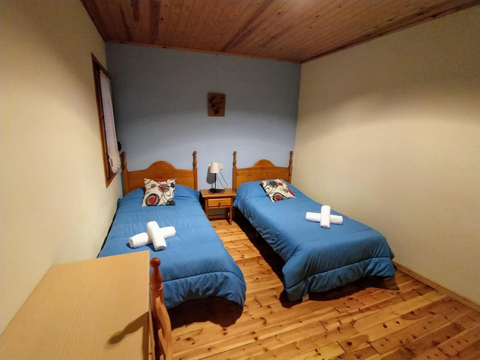 Bedroom 2, Hostal Pas De La Pera, Lleida