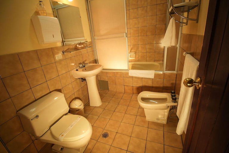 Bathroom 4, Hotel Meliana, Arequipa
