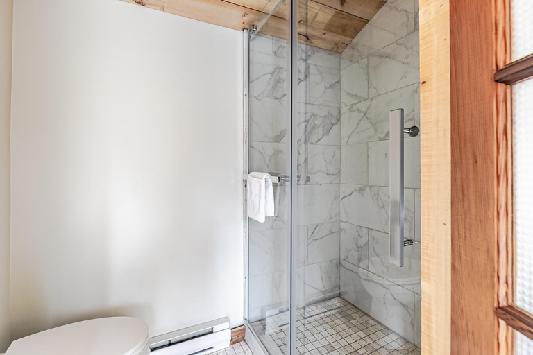 Bathroom 4, Auberge Spa & Beaux Reves, Les Pays-d'en-Haut