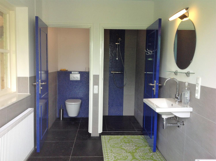 Bathroom, B&B De Sprokkeltuin, Beuningen
