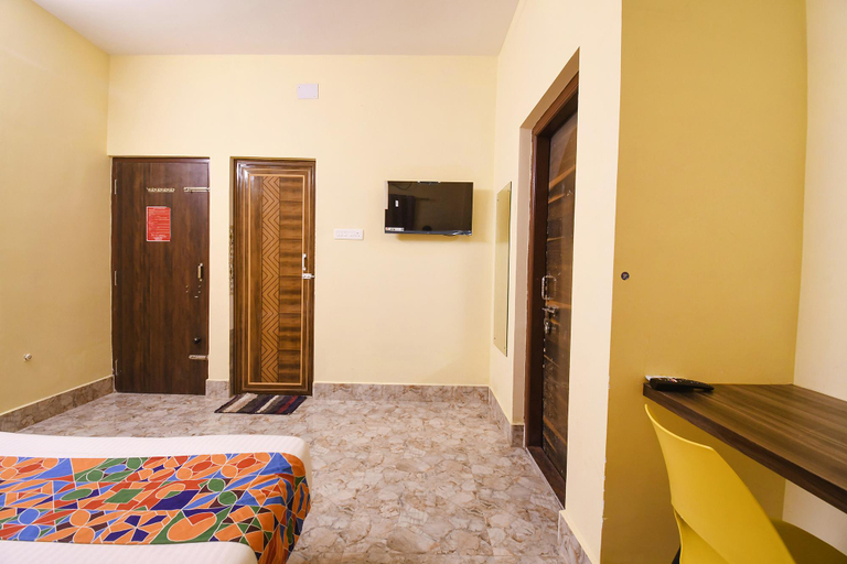 Bedroom 3, FabHotel Airport Residency I, Khordha