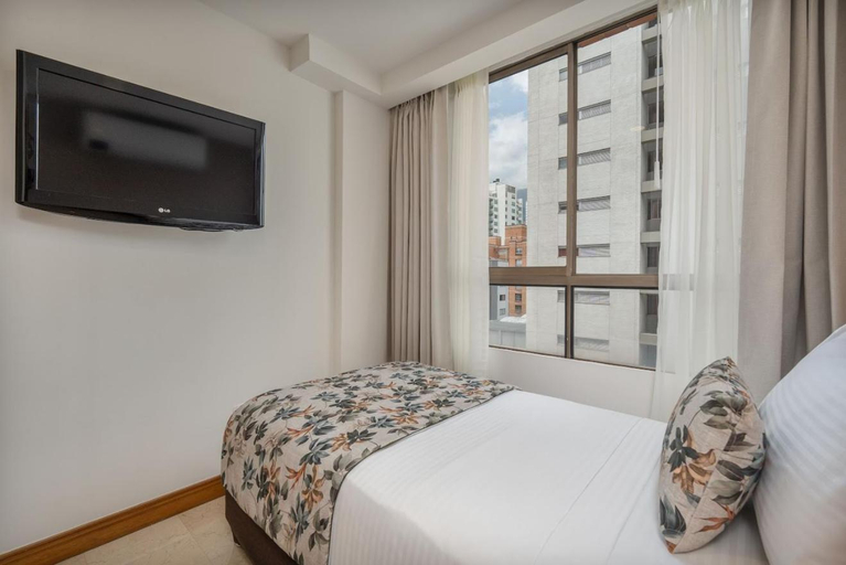 Bedroom 2, Alcazar de Oviedo by EE Hoteles, Medellín