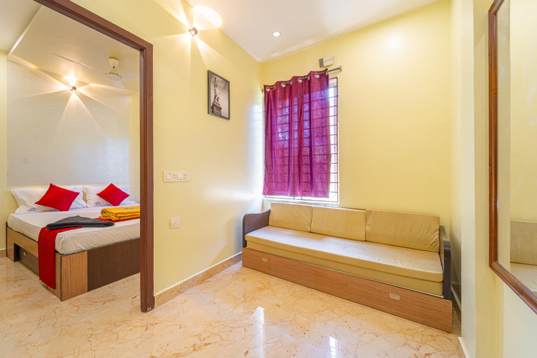 Bedroom, Shoreline Stays, Viluppuram