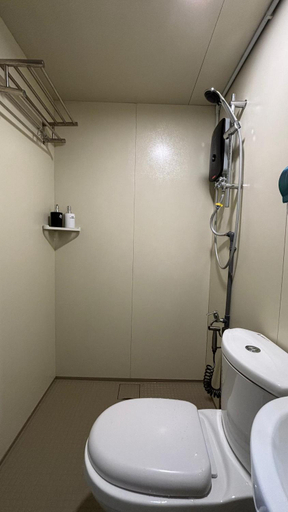 Bathroom, 5 Minutes Lodge, Kota Kinabalu
