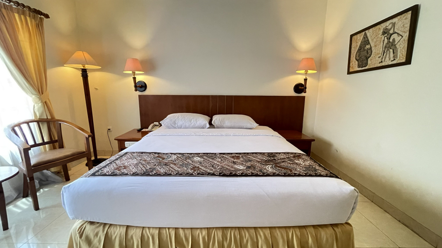 Hotel Baron Indah Solo - Tap to explore photos