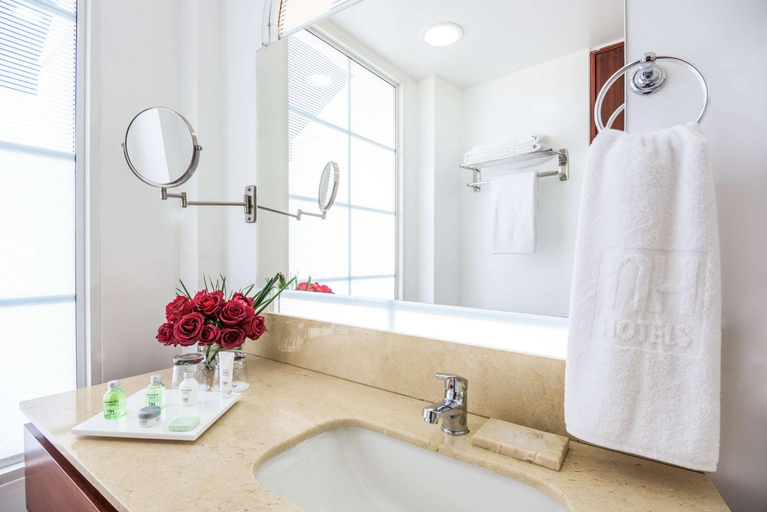 Bathroom 5, NH Cartagena Urban Royal, Cartagena de Indias