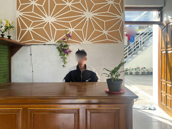 Public Area, RedDoorz Syariah @ Jalan Dieng 4, Wonosobo