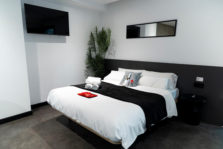 Bedroom 2, Mad Rooms, Madrid