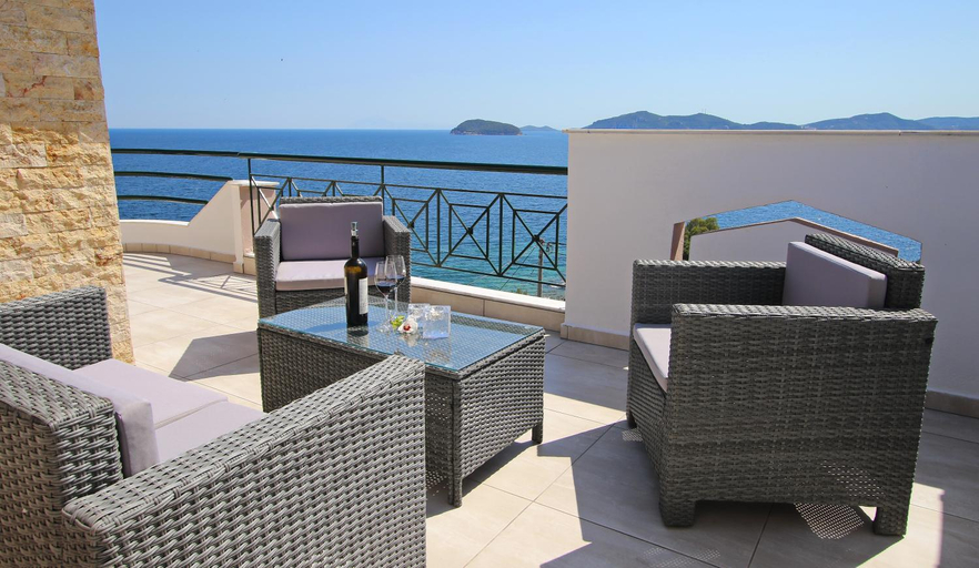 Others 3, Coral Suite, East Macedonia and Thrace