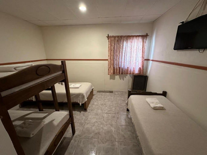 Bedroom 2, Hotel Paris, Güer Aike
