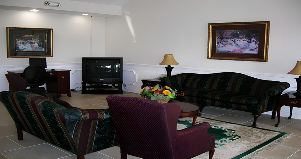 Public Area 2, Jameson Inn Perry, Houston