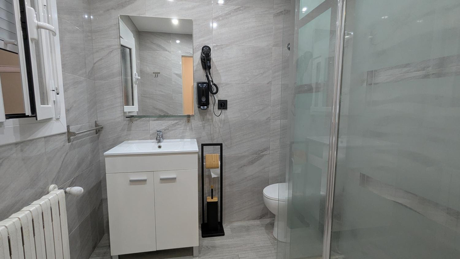 Others 5, Casa Clari, Cuenca