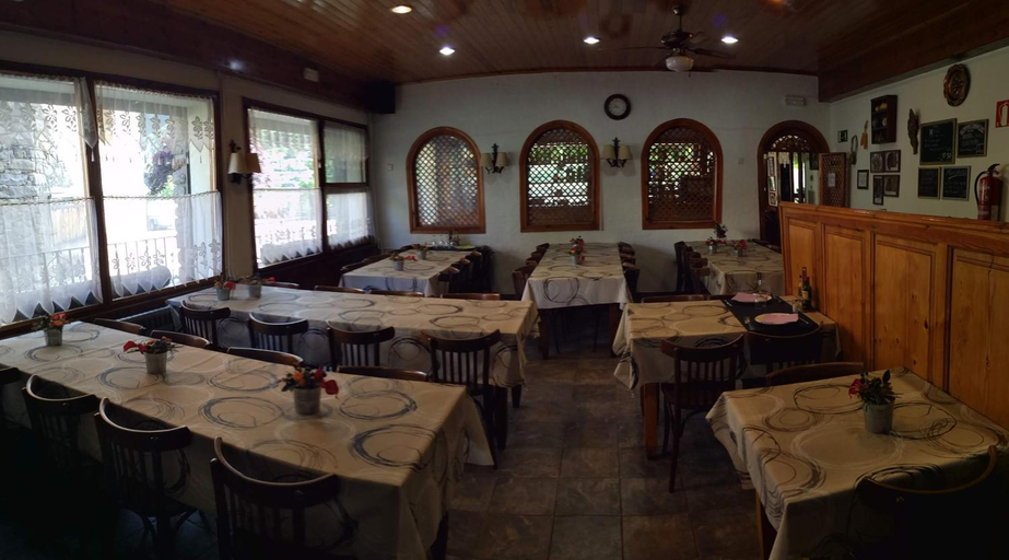Restaurant 5, Hostal Pas De La Pera, Lleida