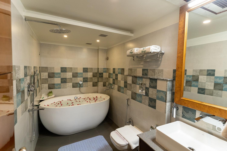 Bathroom 3, HOTEL HEIGA vns, East Khasi Hills