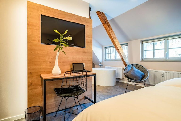 Bedroom 2, coucou hotel & kuckucks-stube (Titisee), Breisgau-Hochschwarzwald