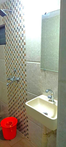 Bathroom 2, Casa Hillary Guest House, South Goa