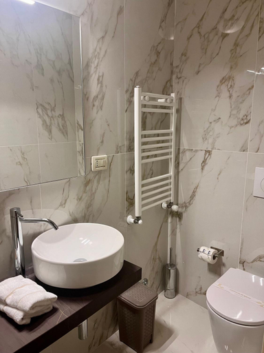 Bathroom 2, Locanda Correr, Venezia