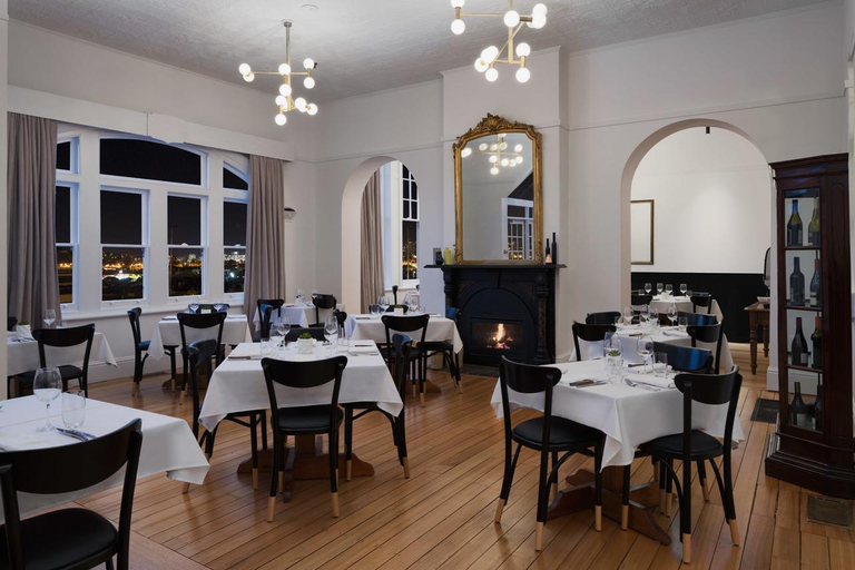 Food & Drinks 5, Rydges Hobart, Hobart