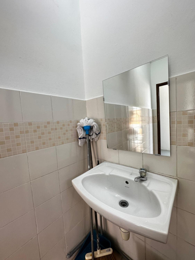 Bathroom 2, Jiaxin Dormitory-Setia Indah, Johor Bahru