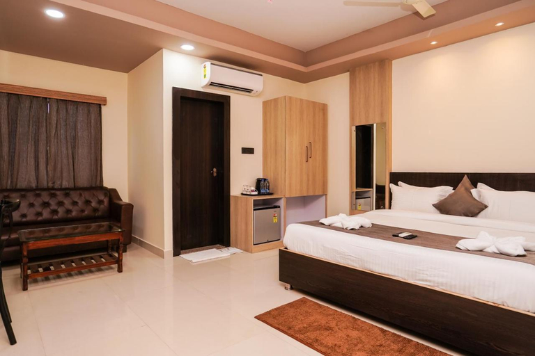 Bedroom 2, HOTEL MIDDLETON NXT, Cuttack