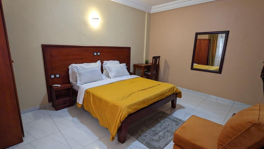 Bedroom 2, ALICIA HOTEL, Wouri