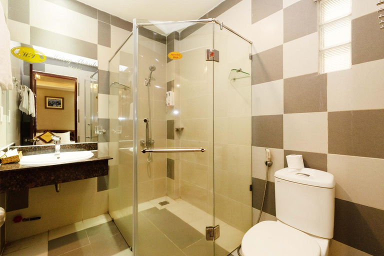 Bathroom 5, Hung Thanh Airport Hotel, Tân Bình