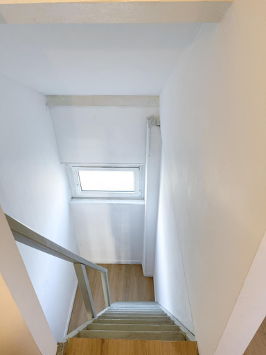 Others 3, Berchem - Guest House, Luxembourg